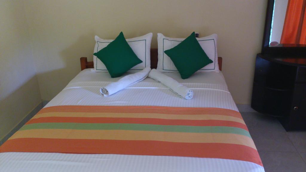 Hotel Liyon Rest à Sigirîya Extérieur photo