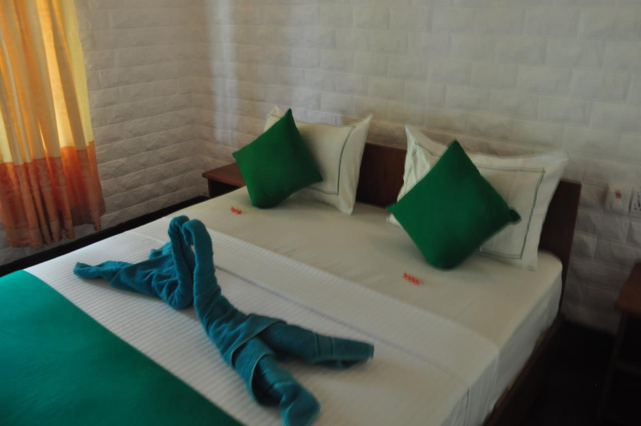Hotel Liyon Rest à Sigirîya Extérieur photo